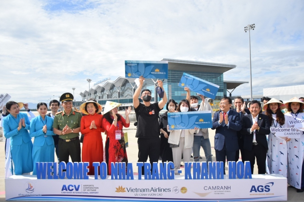 Cam Ranh International Airport to put on 300 flights over New Year holiday